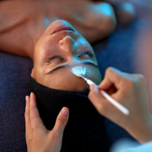 DIAGNOSTICO GRATUITO PERSONALIZADO FACIAL (25MIN)